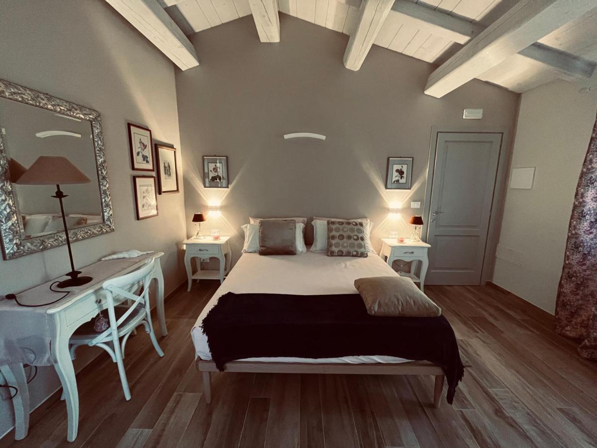B&B Il Vecchio Molino Quercianella Exterior foto